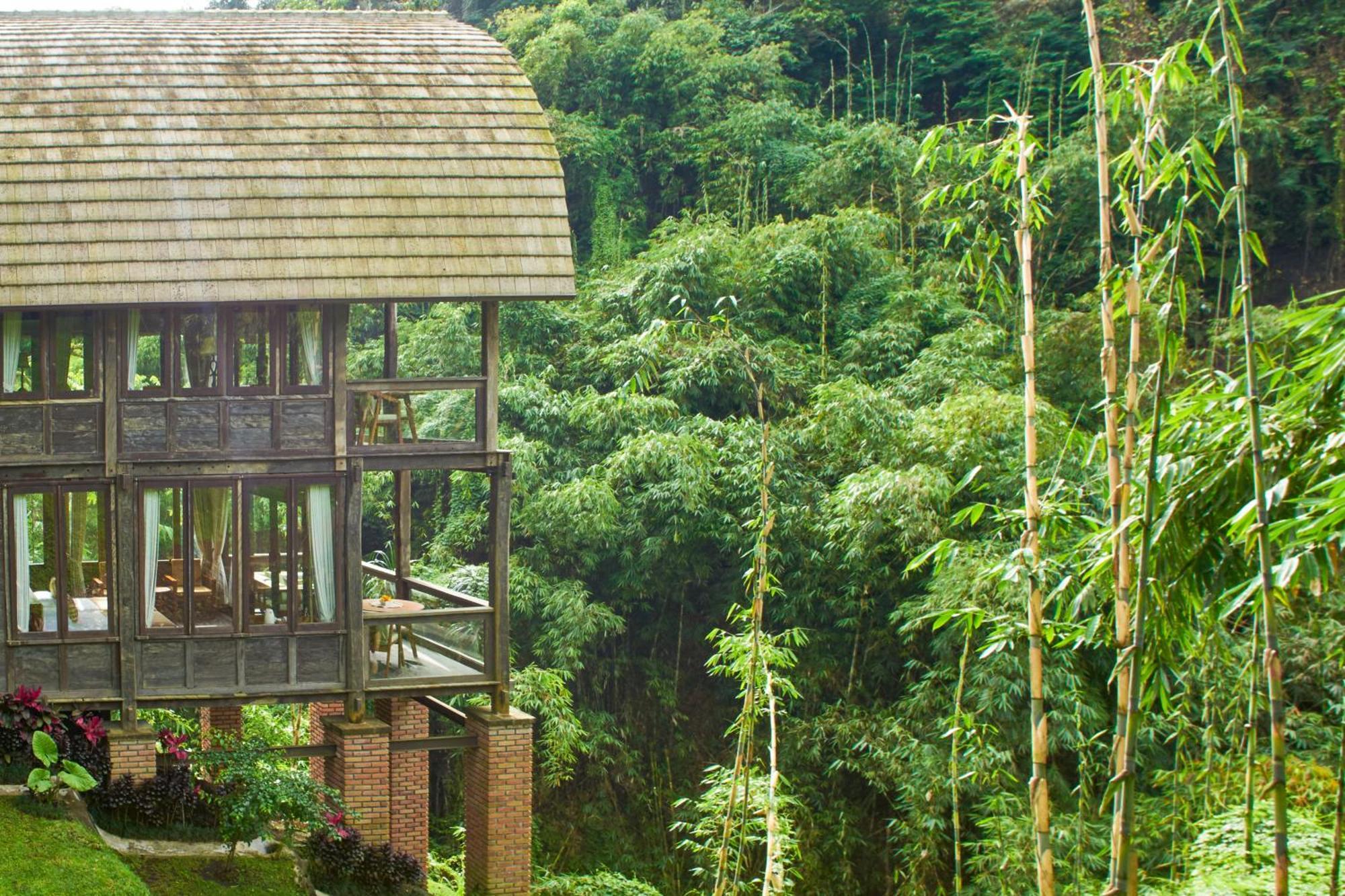 Отель Bagus Jati Health & Wellbeing Retreat Тегаллаланг Экстерьер фото